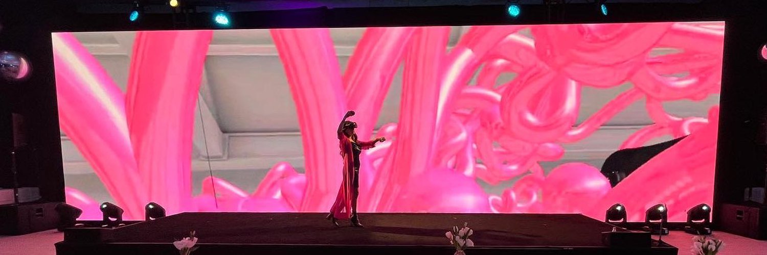 Creatress Art — VR Sculptor & Performance Artist · California, Maui Hawaii